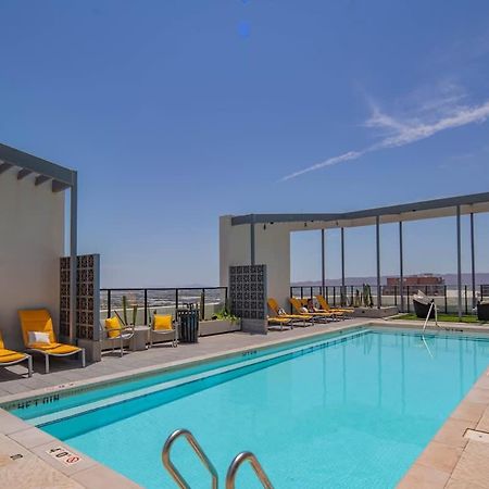 フェニックスDetailed 2Bd, Highrise Dt, Pool, Gym, Parking, Sleeps 8アパートメント エクステリア 写真