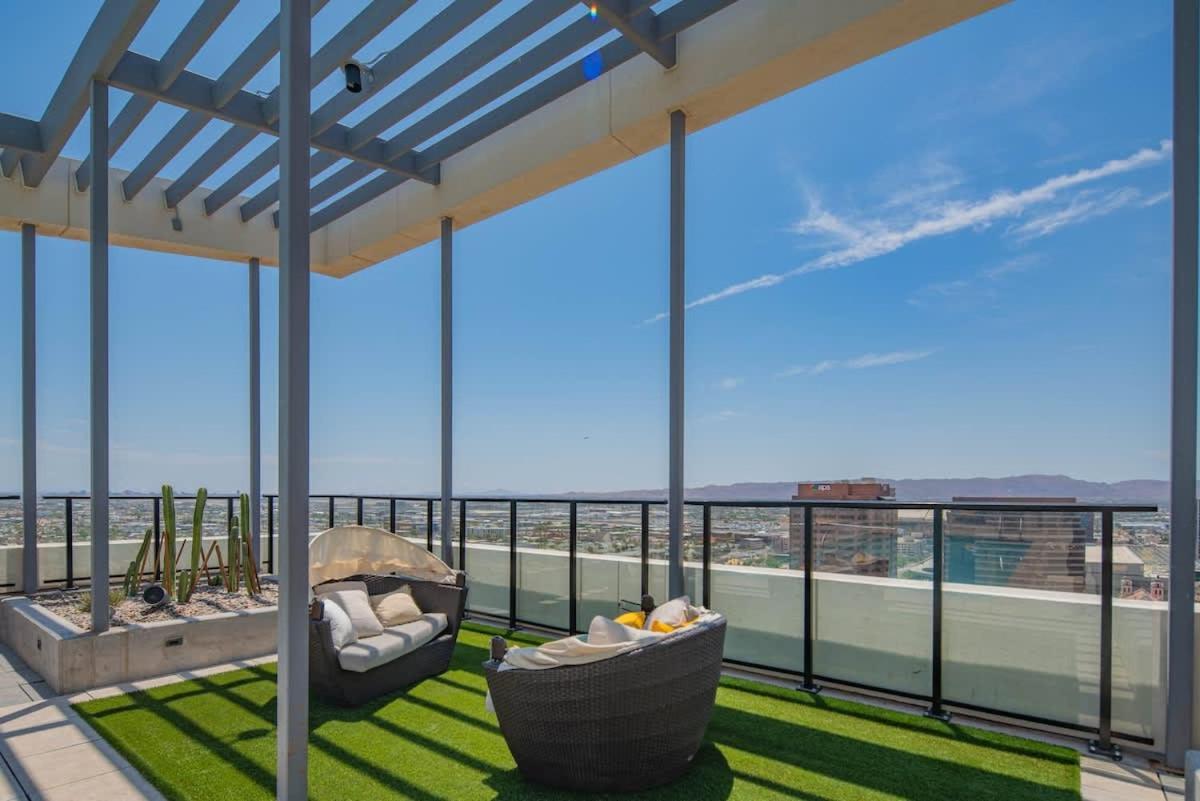 フェニックスDetailed 2Bd, Highrise Dt, Pool, Gym, Parking, Sleeps 8アパートメント エクステリア 写真