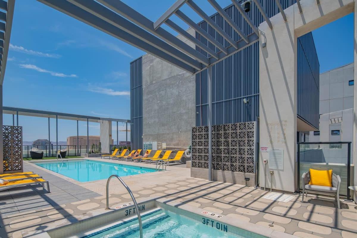 フェニックスDetailed 2Bd, Highrise Dt, Pool, Gym, Parking, Sleeps 8アパートメント エクステリア 写真