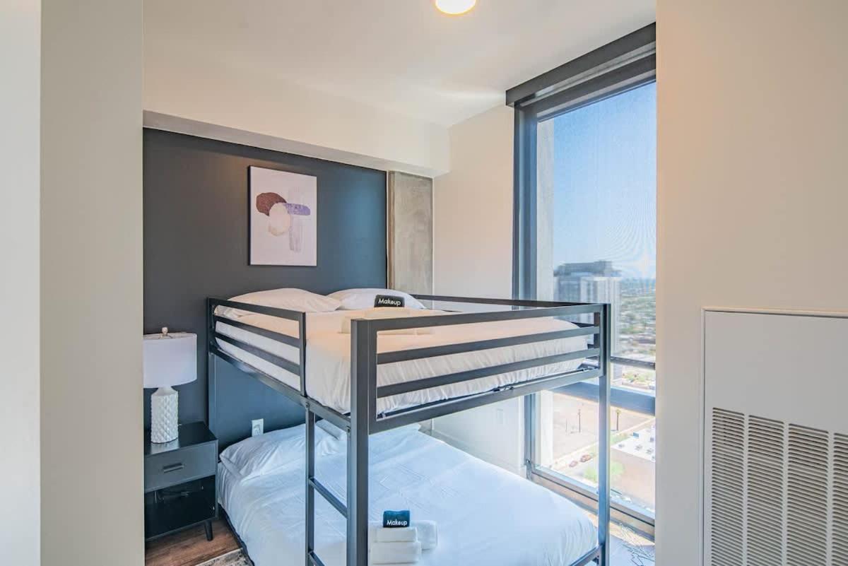 フェニックスDetailed 2Bd, Highrise Dt, Pool, Gym, Parking, Sleeps 8アパートメント エクステリア 写真