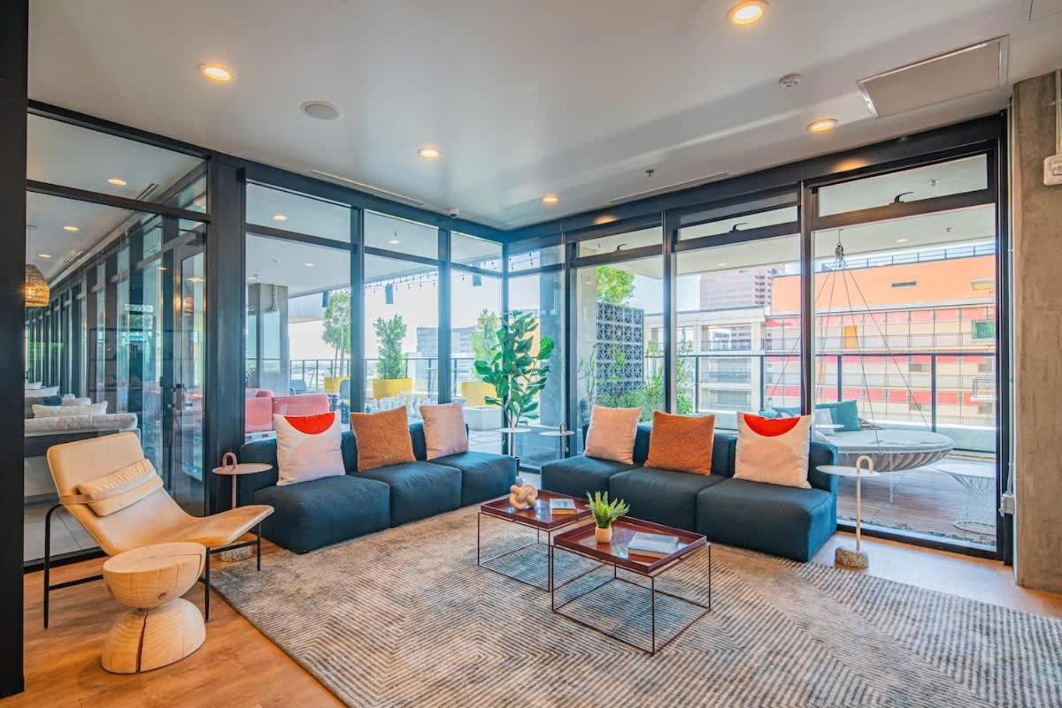 フェニックスDetailed 2Bd, Highrise Dt, Pool, Gym, Parking, Sleeps 8アパートメント エクステリア 写真