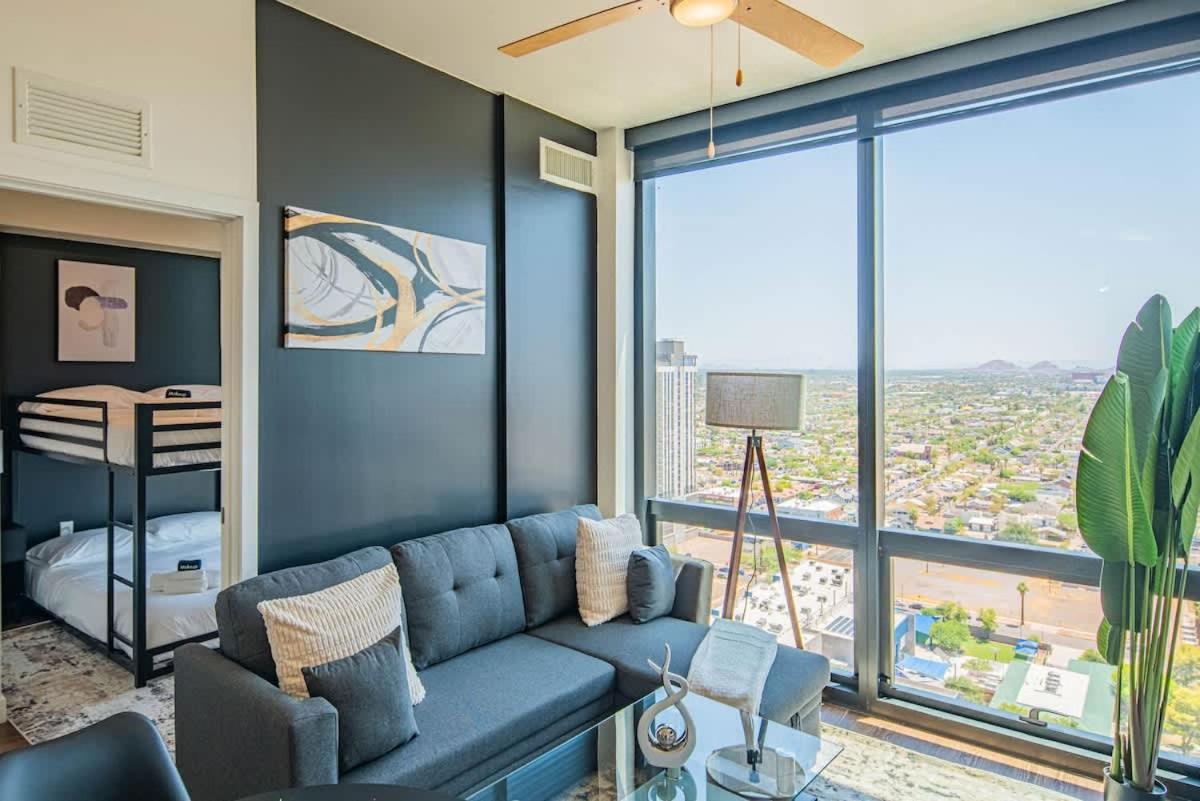 フェニックスDetailed 2Bd, Highrise Dt, Pool, Gym, Parking, Sleeps 8アパートメント エクステリア 写真