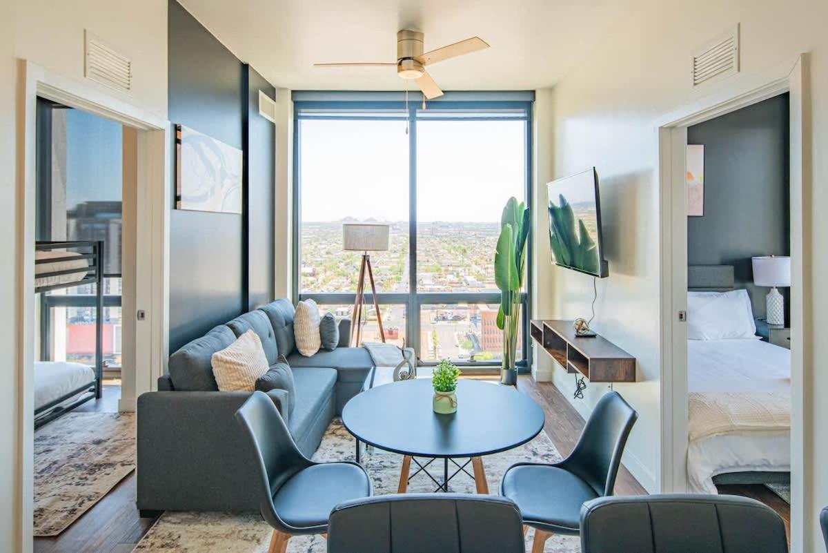 フェニックスDetailed 2Bd, Highrise Dt, Pool, Gym, Parking, Sleeps 8アパートメント エクステリア 写真