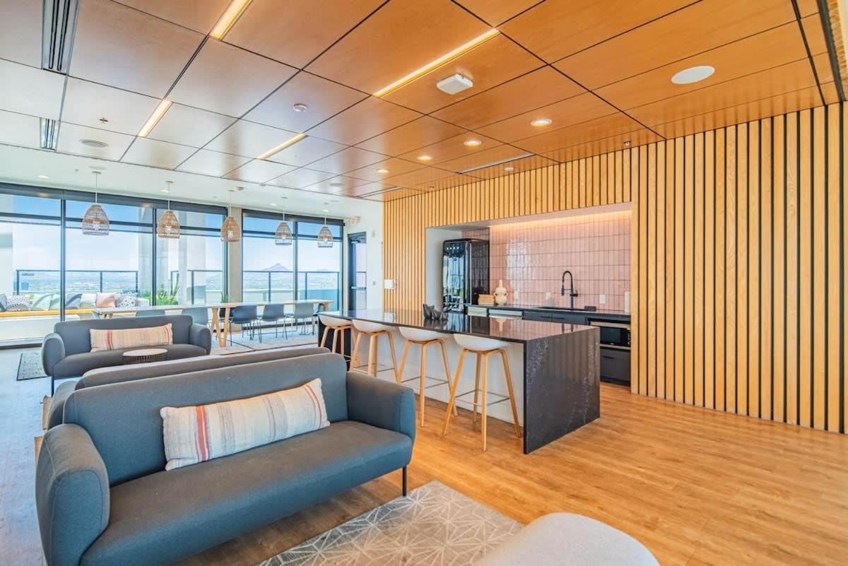 フェニックスDetailed 2Bd, Highrise Dt, Pool, Gym, Parking, Sleeps 8アパートメント エクステリア 写真